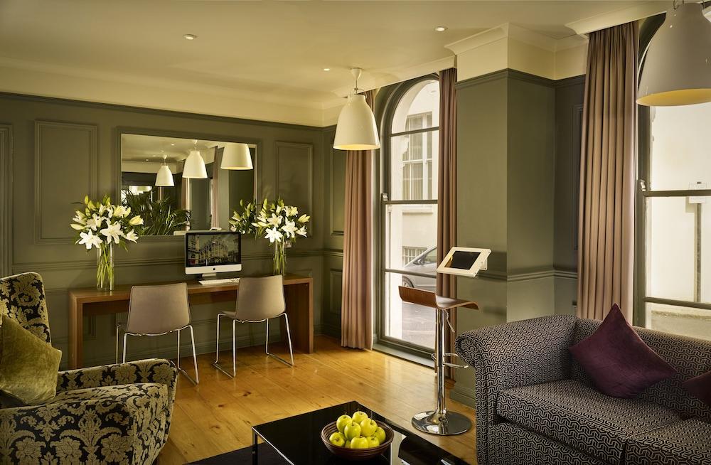 Apart-hotel Citadines South Kensington 4*